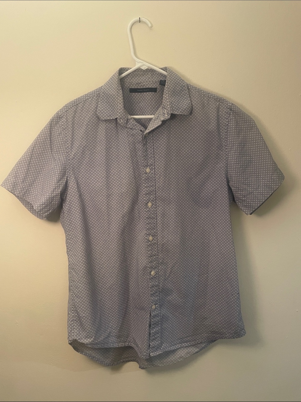 Perry Ellis Light Blue Men’s Short-Sleeve Button-Down Shirt